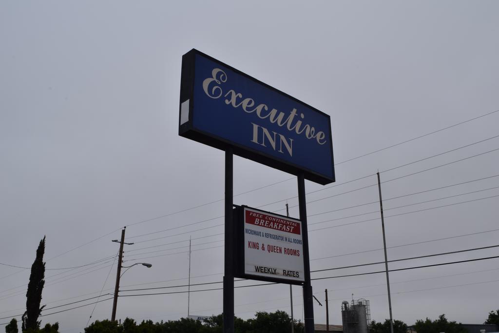 Executive Inn 오데사 외부 사진