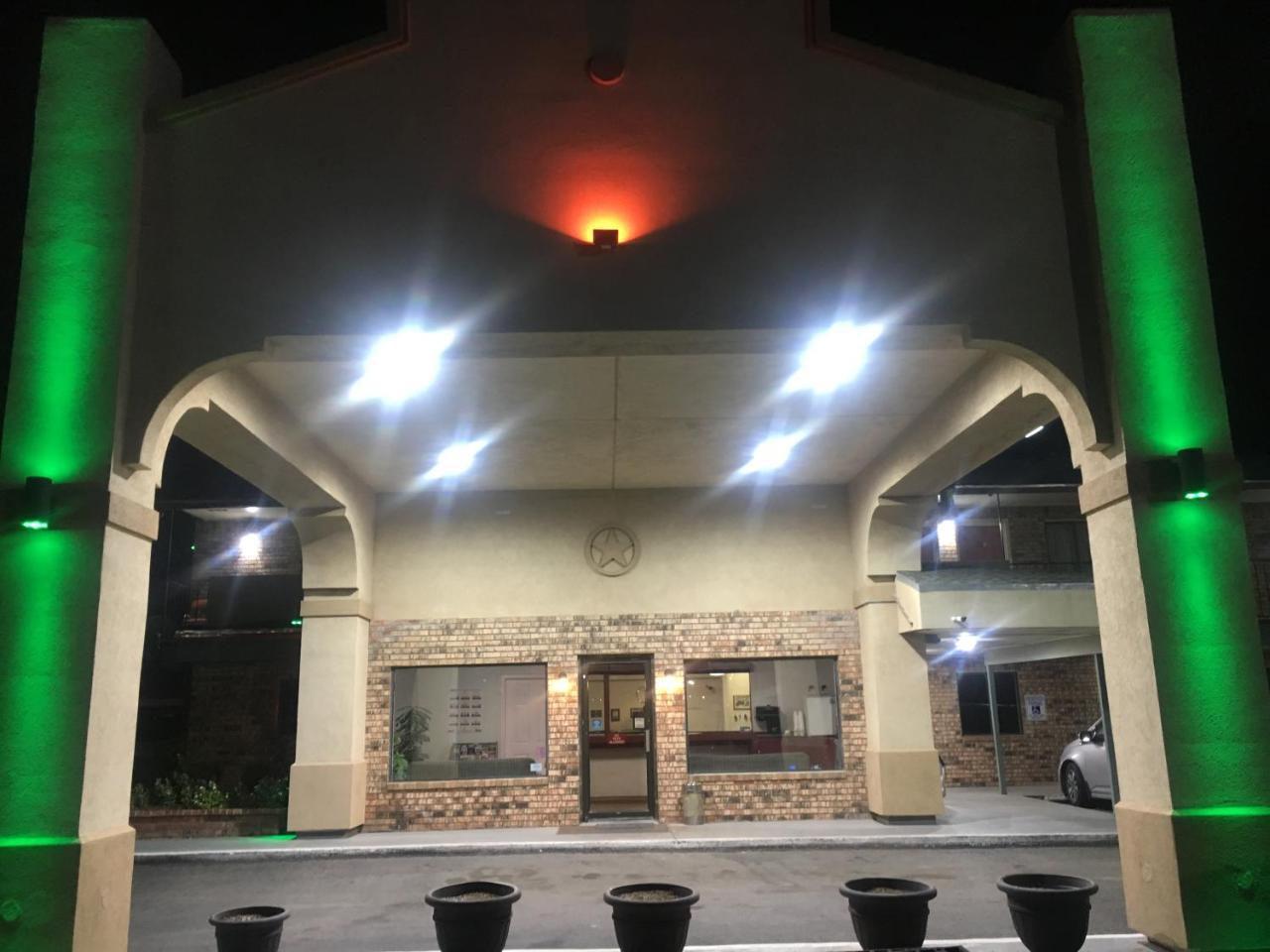 Executive Inn 오데사 외부 사진
