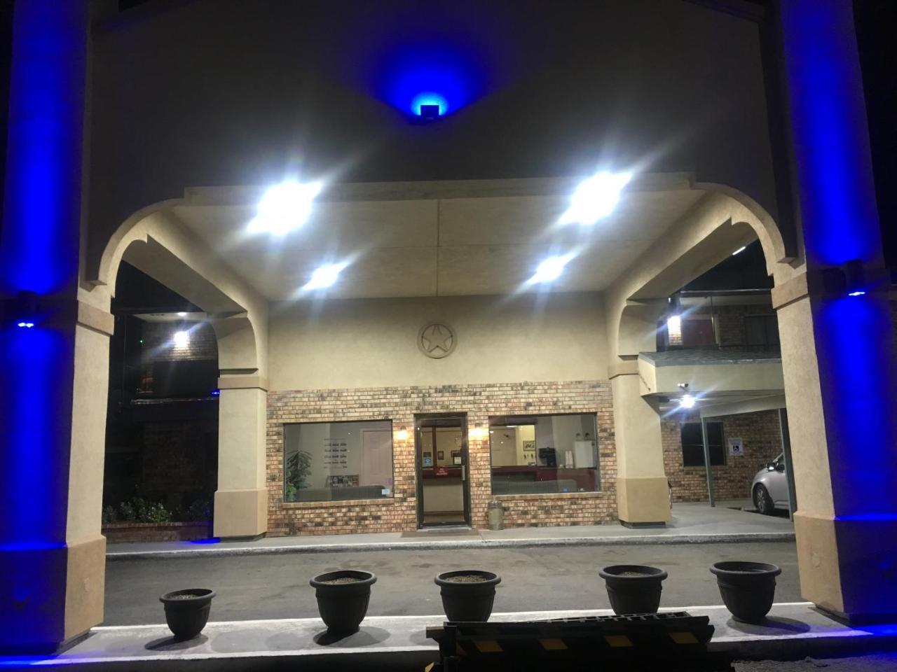 Executive Inn 오데사 외부 사진